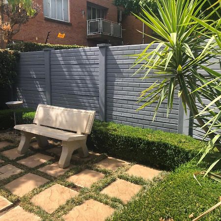 Acacia Westdene B&B Bloemfontein Buitenkant foto