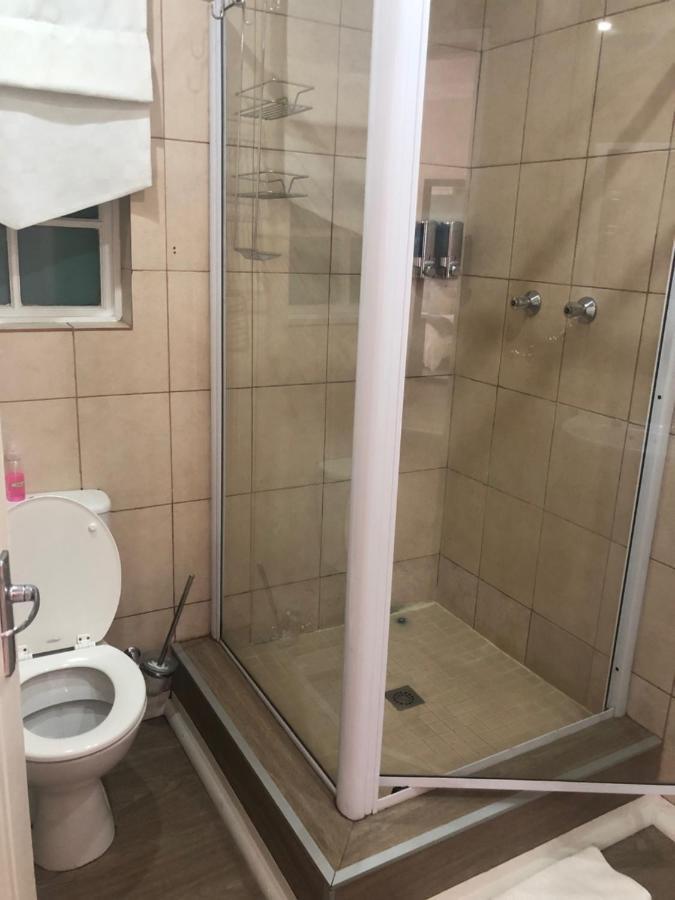 Acacia Westdene B&B Bloemfontein Buitenkant foto