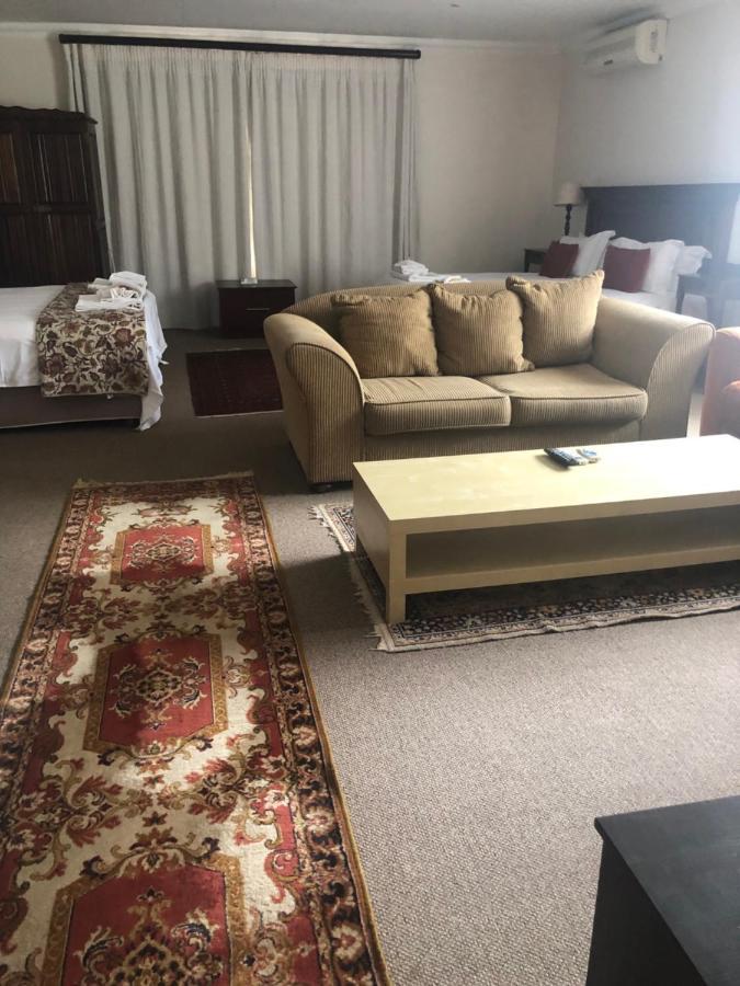 Acacia Westdene B&B Bloemfontein Buitenkant foto