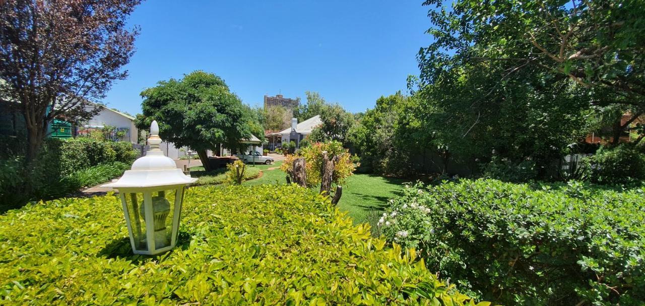 Acacia Westdene B&B Bloemfontein Buitenkant foto