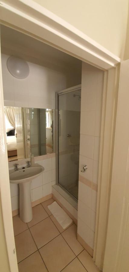 Acacia Westdene B&B Bloemfontein Buitenkant foto