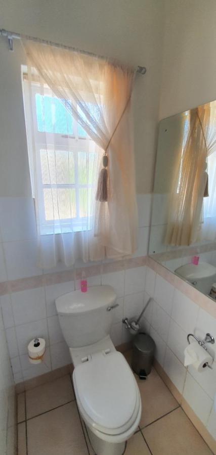 Acacia Westdene B&B Bloemfontein Buitenkant foto